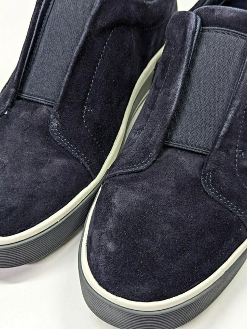 Vince Ranger Men's Navy Coastal Suede Slip-On Sneaker Size 9 (MSRP $250)